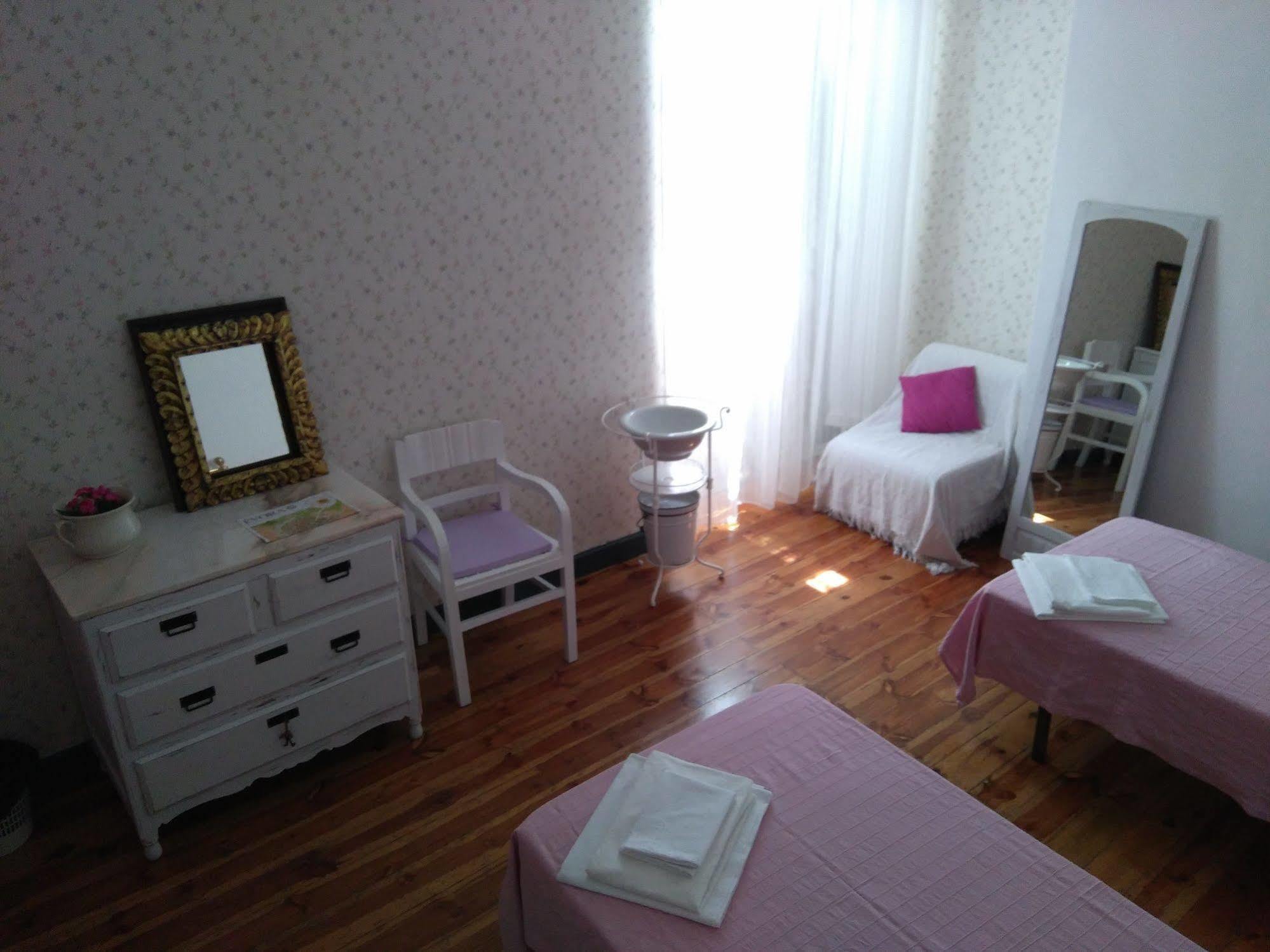 Hostel Raymundo Évora Exteriör bild