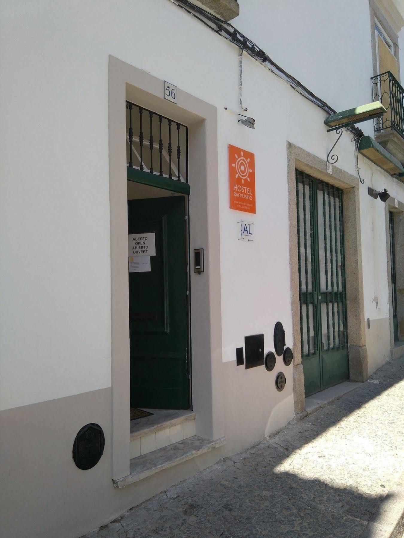 Hostel Raymundo Évora Exteriör bild
